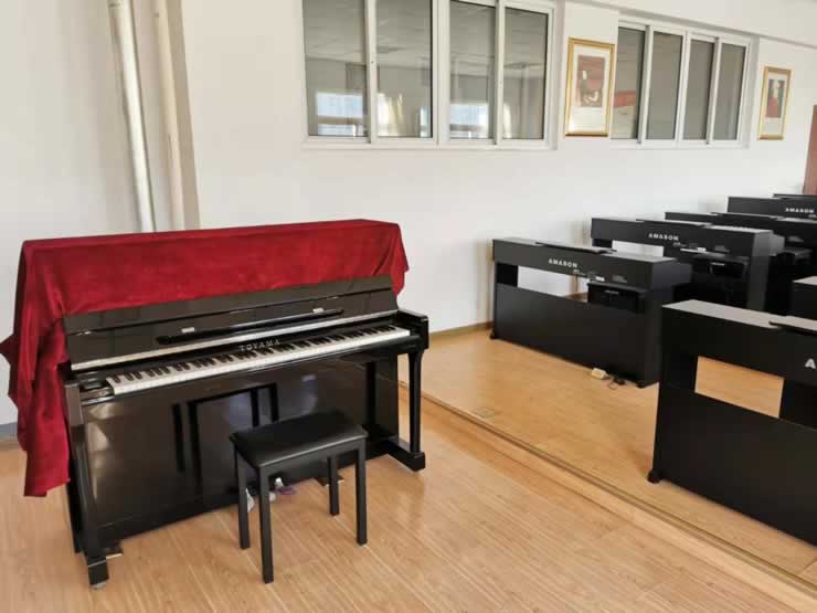 钢琴教室1